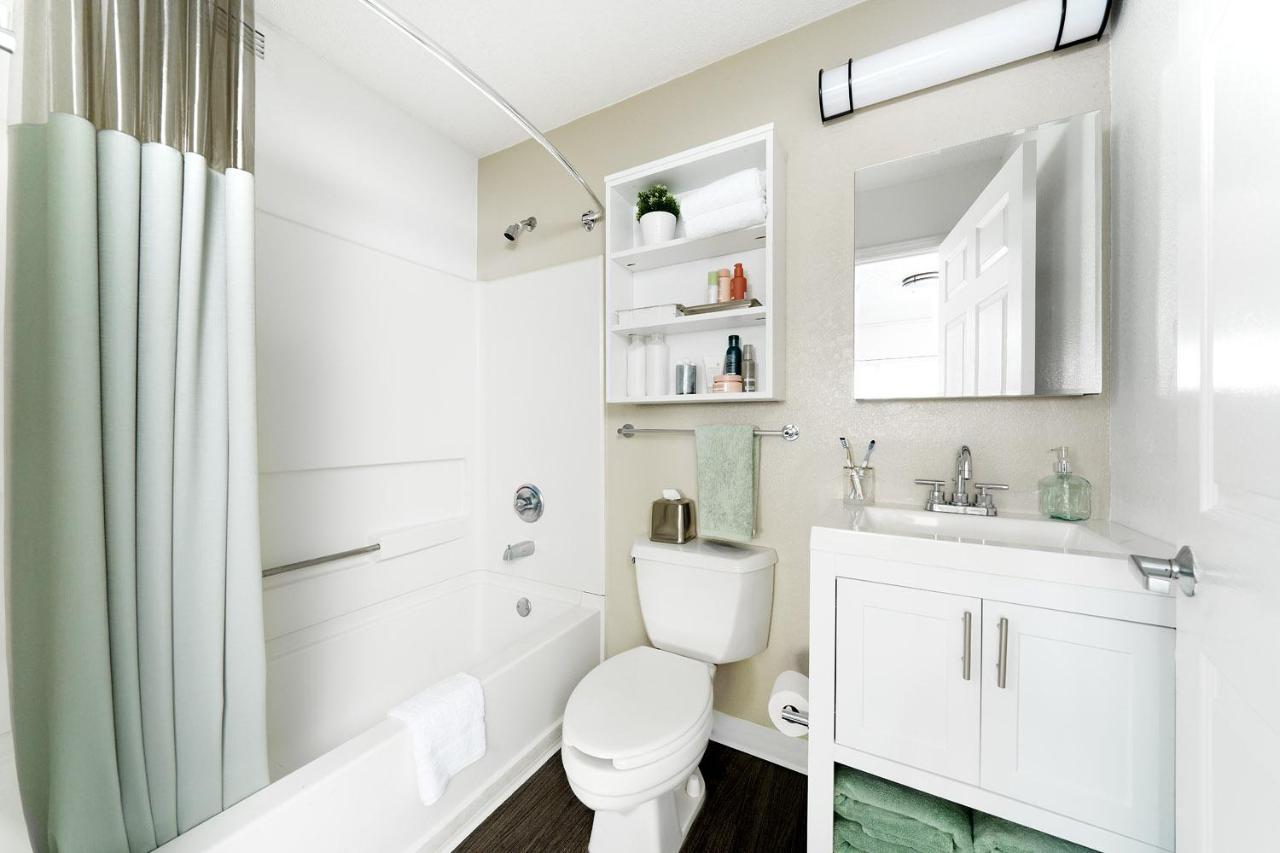 Intown Suites Extended Stay Arlington Tx - Oak Village Ngoại thất bức ảnh